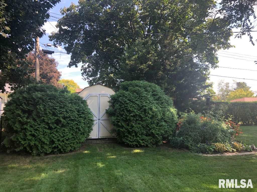 1001 Hampton Road Washington, IL 61571 - Photo 16 of 18 Gallery Image 16