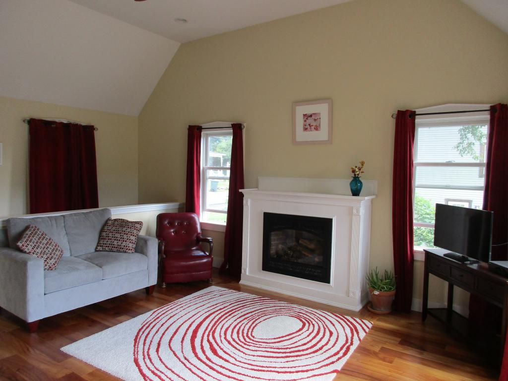 2050 Quechee Main Street Hartford, VT 05059 - Photo 10 of 24 Gallery Image 10