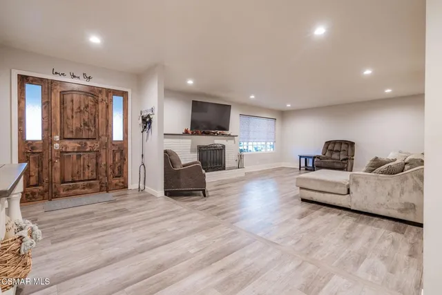 $849,000 | 761 Lyons Court, Simi Valley, CA 93065