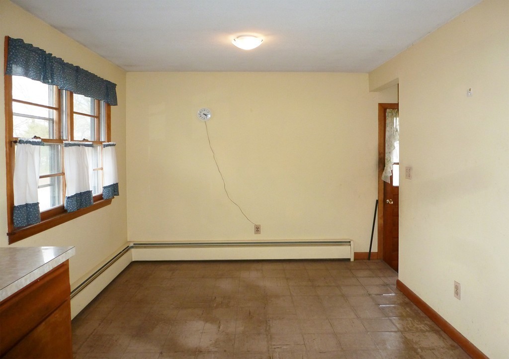 41 Coolidge Road Chicopee, MA 01013 - Photo 8 of 13