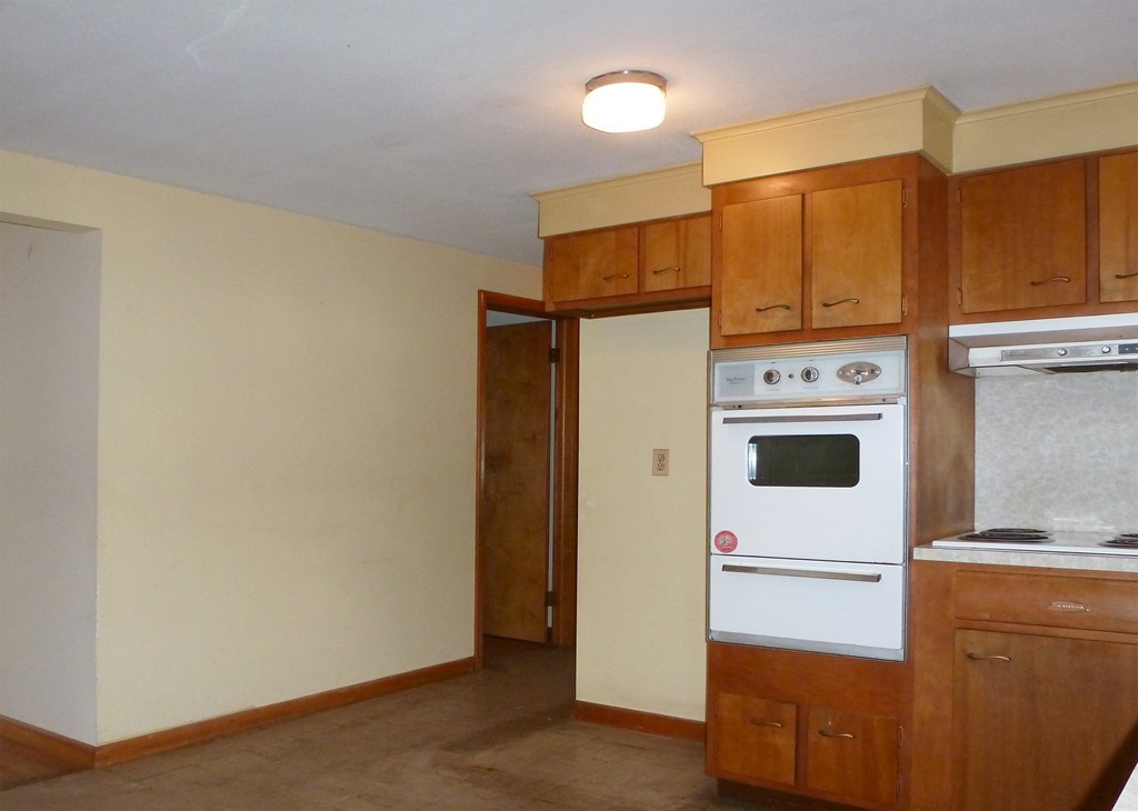 41 Coolidge Road Chicopee, MA 01013 - Photo 9 of 13