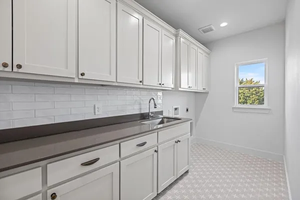 $465,000 | 115 Palisades Drive, Gordonville, TX 76245