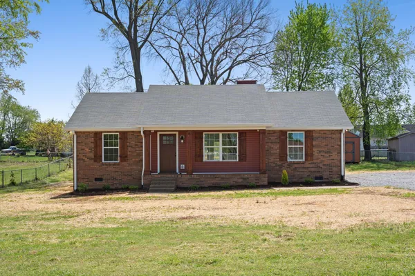 $327,500 | 143 Kimberly Street, Portland, TN 37148