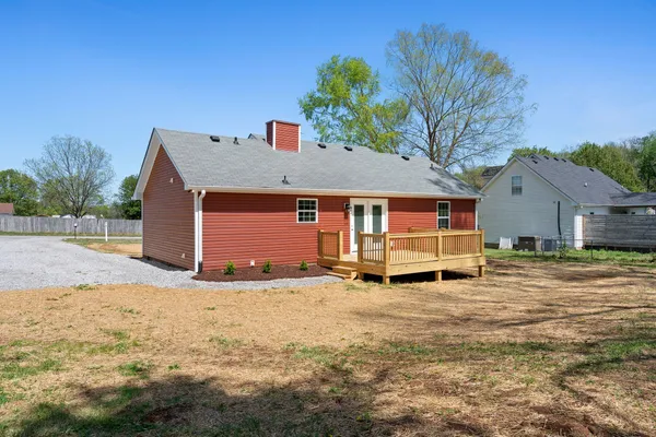 $327,500 | 143 Kimberly Street, Portland, TN 37148