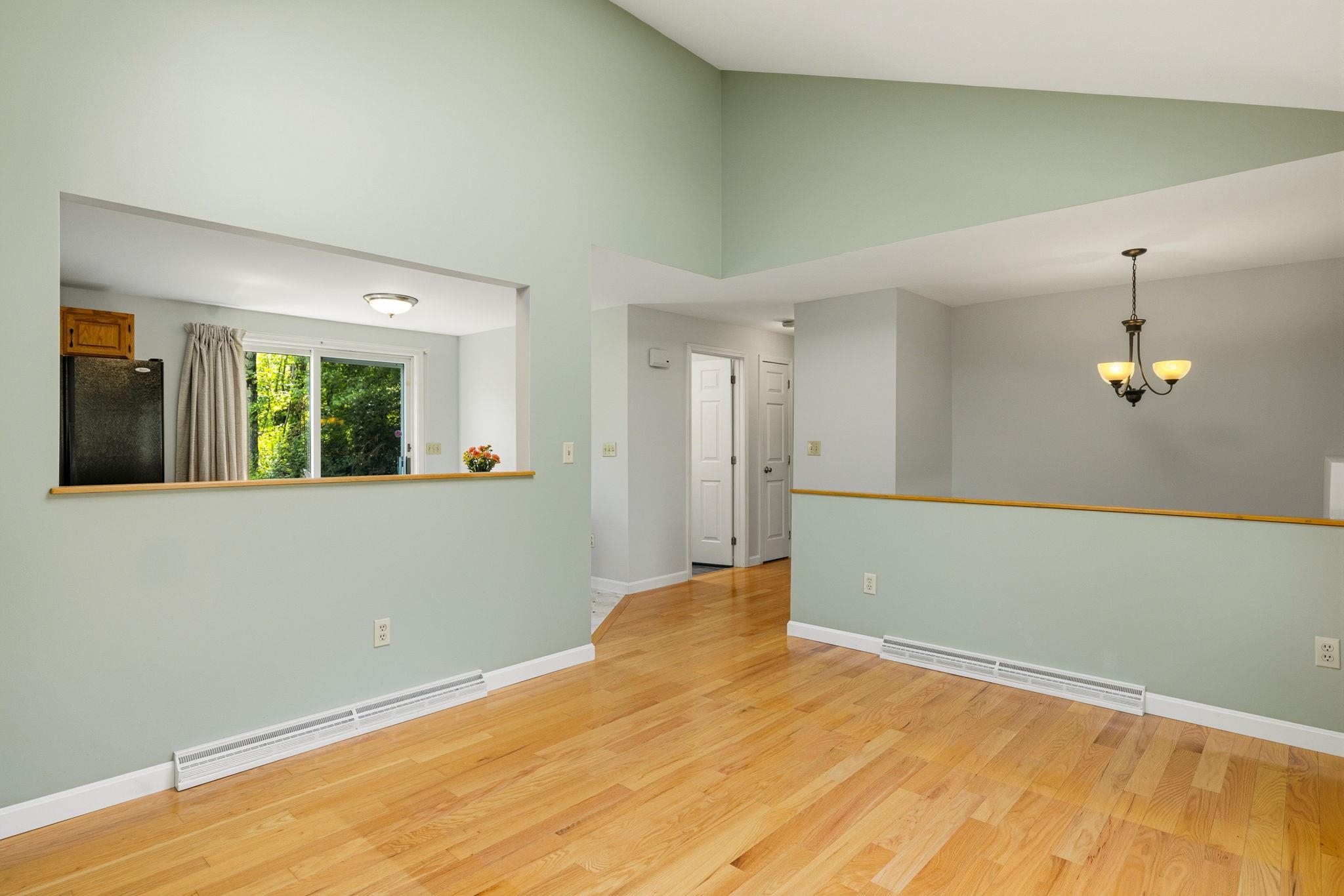 5 Ledgeview Drive Rochester, NH 03839 - Photo 4 of 33 Gallery Image 4