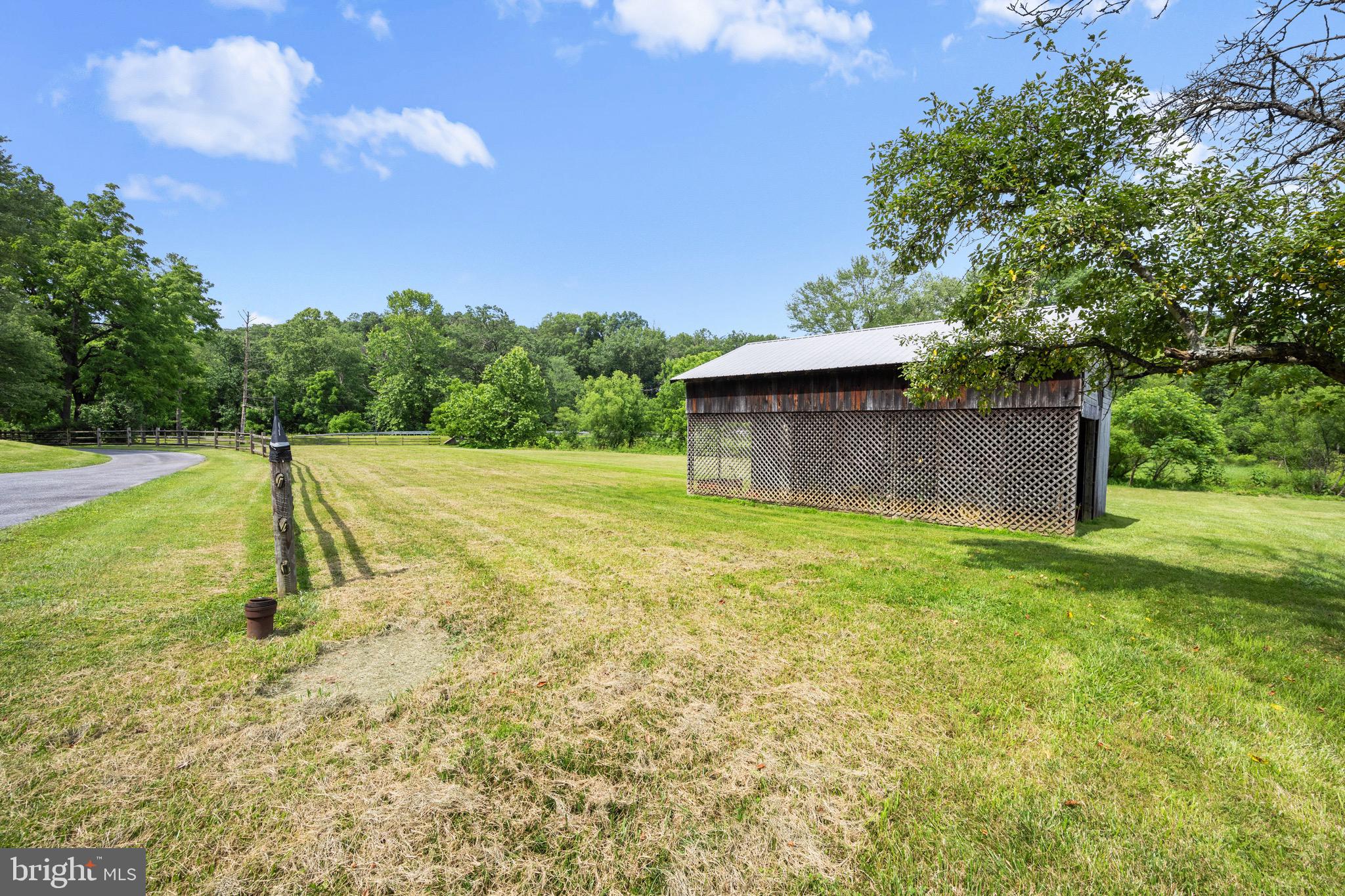 1039 Arnold Road Westminster, MD 21157 - Photo 14 of 49 Gallery Image 14