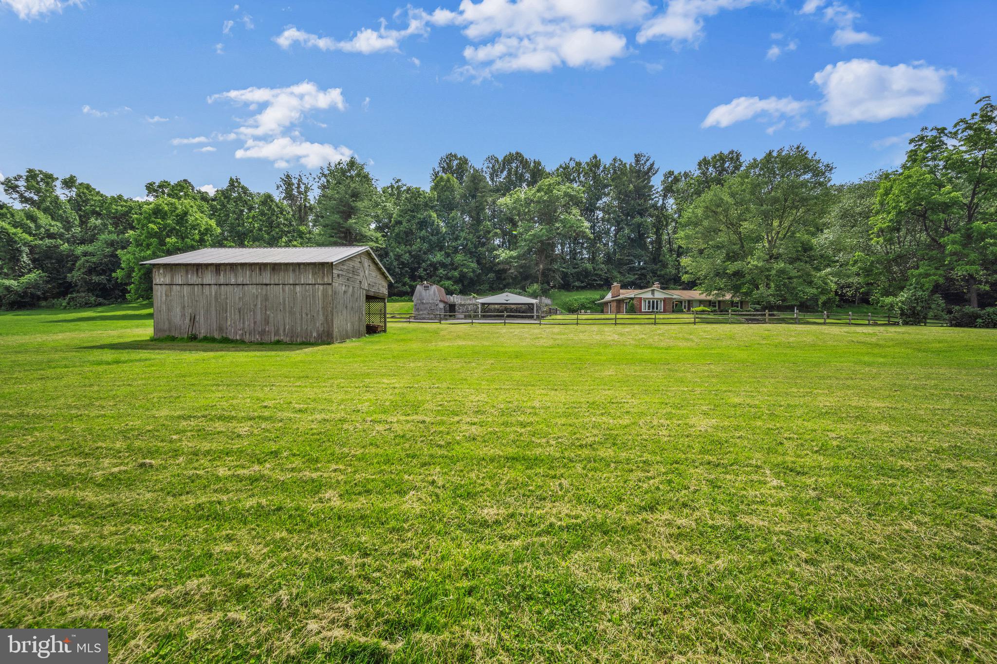 1039 Arnold Road Westminster, MD 21157 - Photo 17 of 49 Gallery Image 17