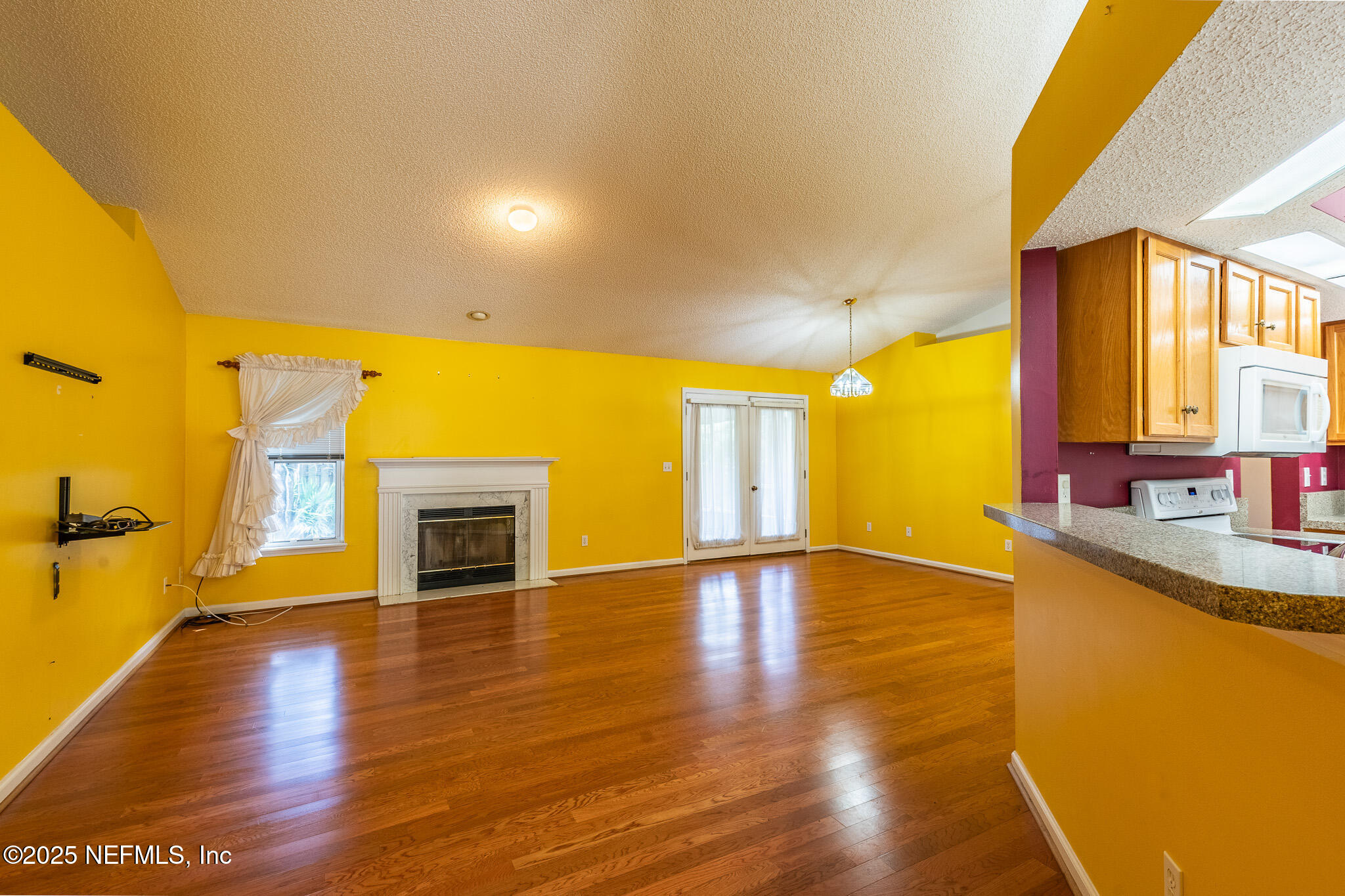 85148 St John Court Yulee, FL 32097 - Photo 5 of 27 DSC04887-HDR