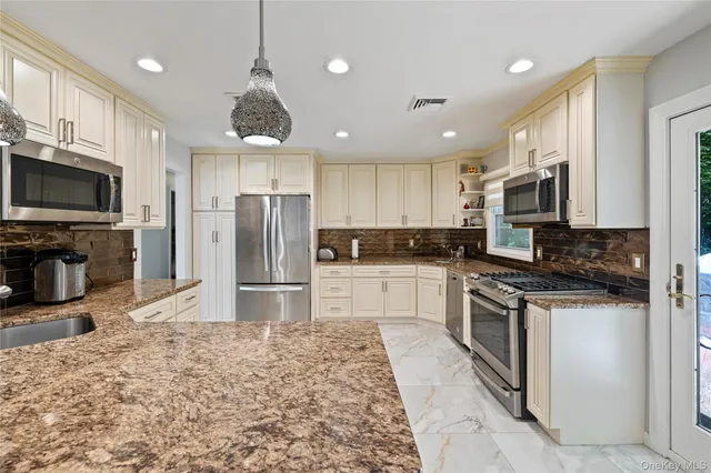 $1,699,000 | 29 Skylark Drive, Spring Valley, NY 10977