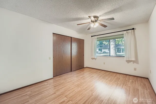 $289,500 | 3300 Carpenter Road Southeast, Unit 100, Lacey, WA 98503