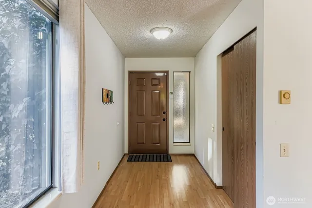 $289,500 | 3300 Carpenter Road Southeast, Unit 100, Lacey, WA 98503