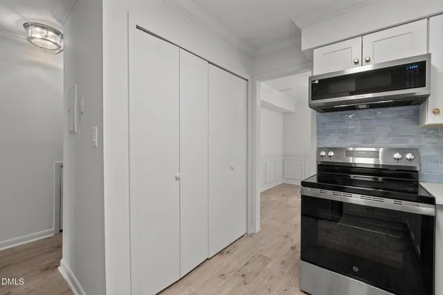 $320,000 | 302 Oak Tree Drive, Chapel Hill, NC 27517