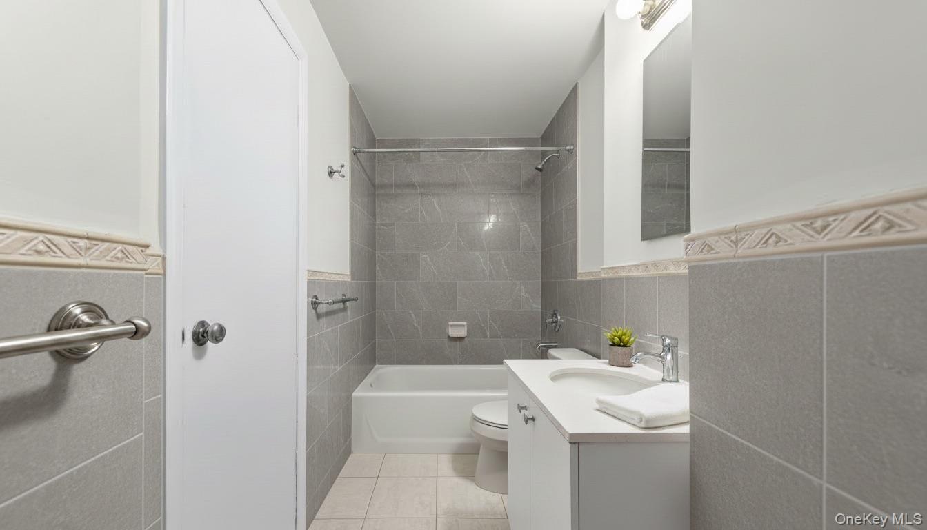 50 Wilmot Road New Rochelle, NY 10804 - Photo 15 of 22