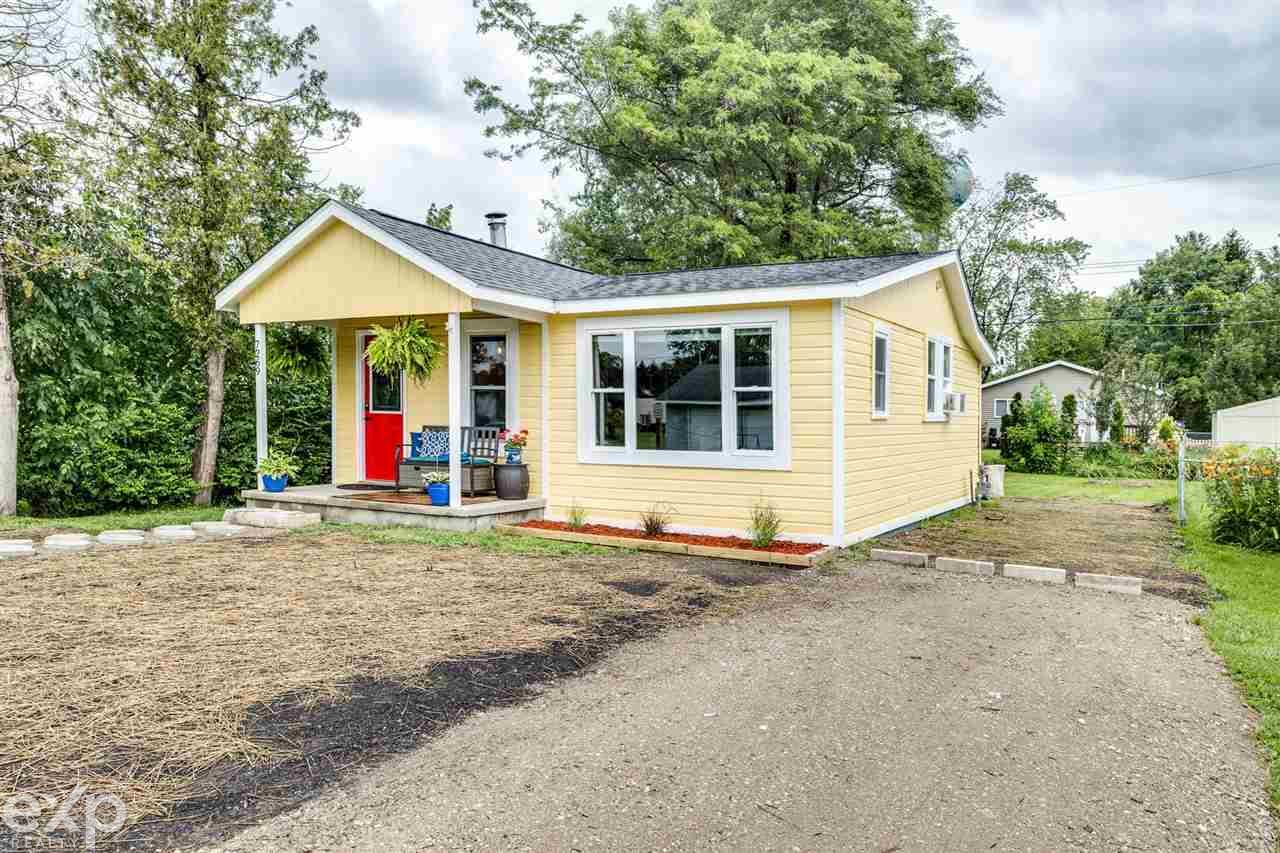 7269 Cedar Road Lexington, MI 48450 - Photo 2 of 21 50051823-1.JPG