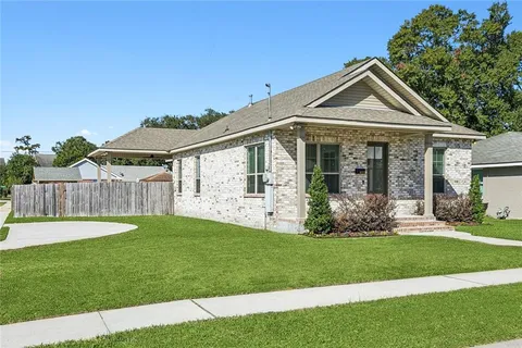 $425,000 | 800 North Bengal Road, Metairie, LA 70003