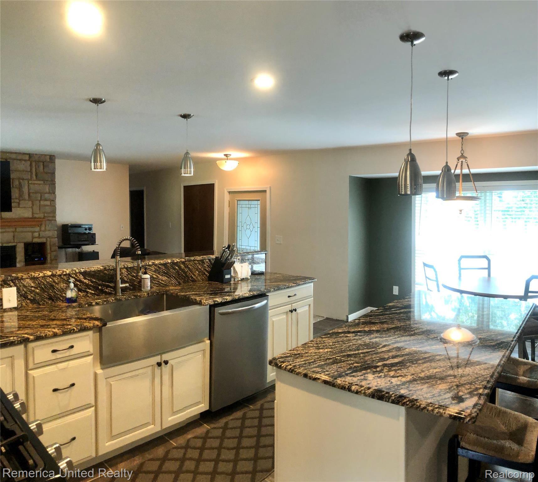 1037 Peavy Road Howell, MI 48843 - Photo 8 of 20 F28EBEAD-FCD0-4386-9925-0D2F392546DD.jpeg