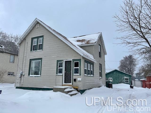 526 West Ridge Street Marquette, MI 49855 - Photo 1 of 25 Gallery Image 1