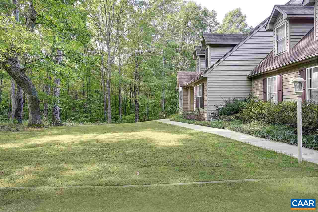 4099 Roundabout Road Louisa, VA 23093 - Photo 23 of 25 a backyard of a house