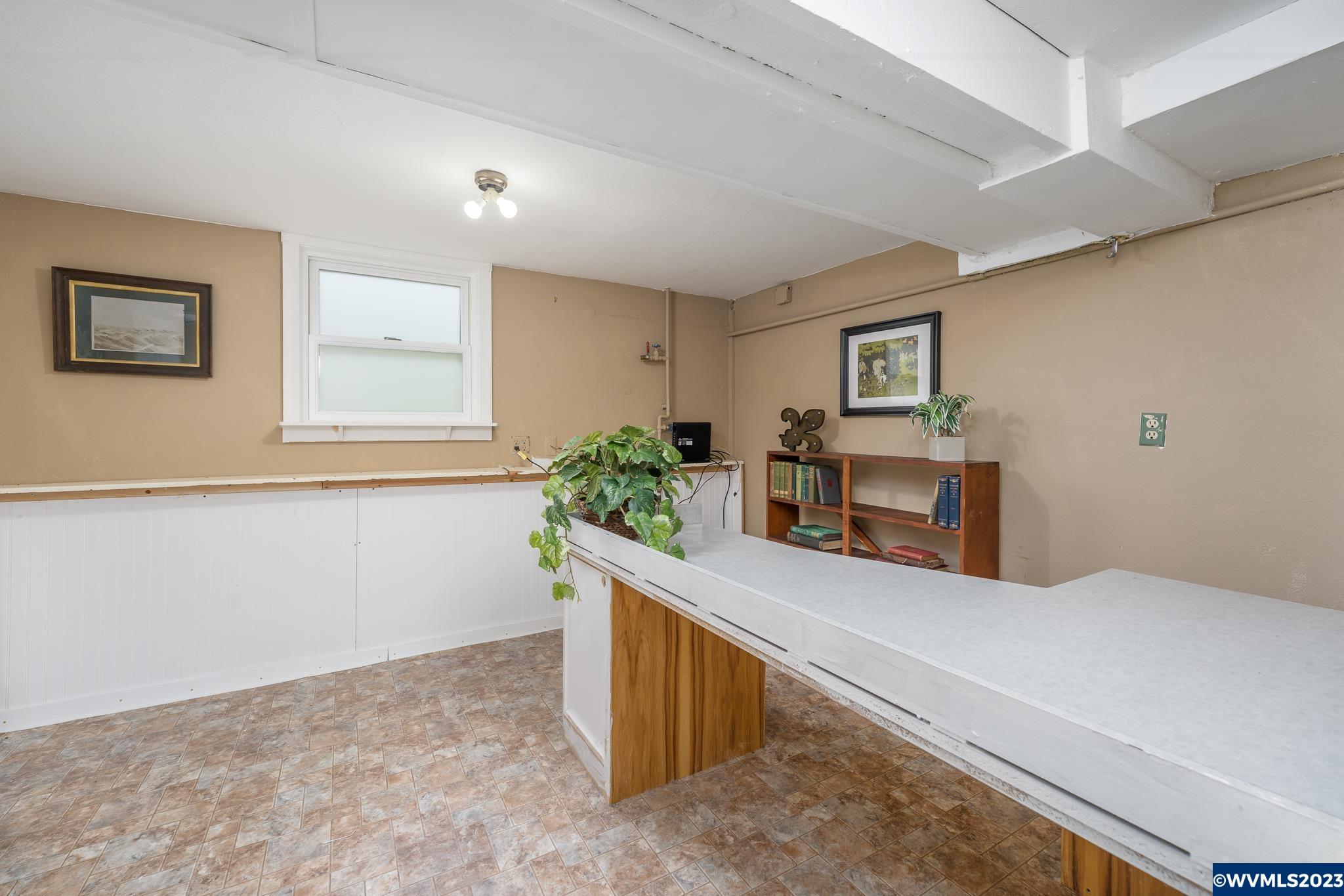 808 Southwest Elm Street Albany, OR 97321 - Photo 26 of 38