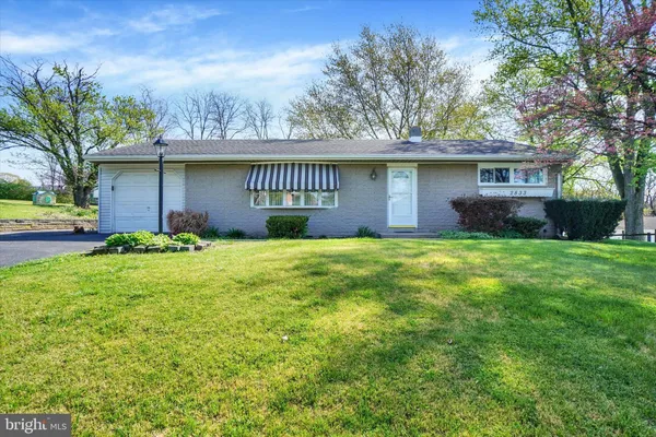 $289,900 | 2833 Anita Drive, Dover, PA 17315