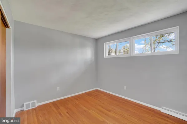 $289,900 | 2833 Anita Drive, Dover, PA 17315