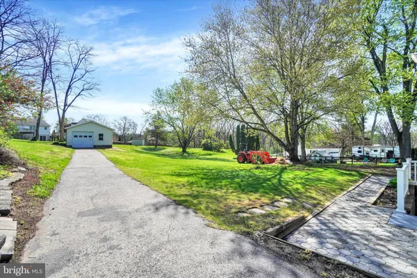 $289,900 | 2833 Anita Drive, Dover, PA 17315