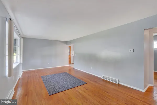 $289,900 | 2833 Anita Drive, Dover, PA 17315