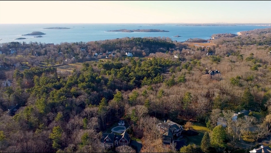 2 Orchard Lane Manchester, MA 01944 - Photo 3 of 16