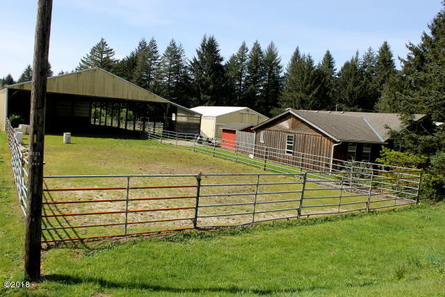 290 Camp 12 Loop Toledo, OR 97391 - Photo 14 of 29 Indoor-Outdoor Arena