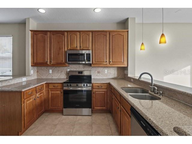 3579 Maple Ridge Loop Kissimmee, FL 34741 - Photo 14 of 31