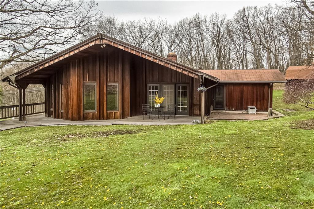 365 Rochester Road Rochester, PA 15074 - Photo 2 of 25