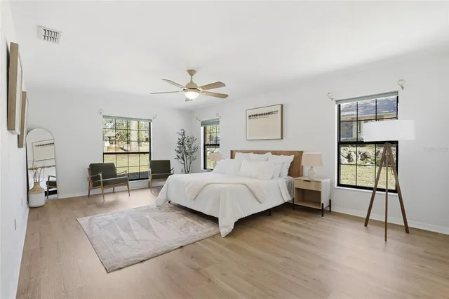 $369,900 | 5070 Northeast 52nd Place, High Springs, FL 32643