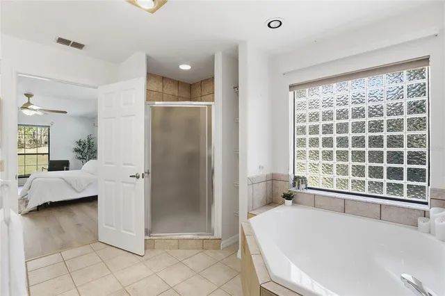 $369,900 | 5070 Northeast 52nd Place, High Springs, FL 32643