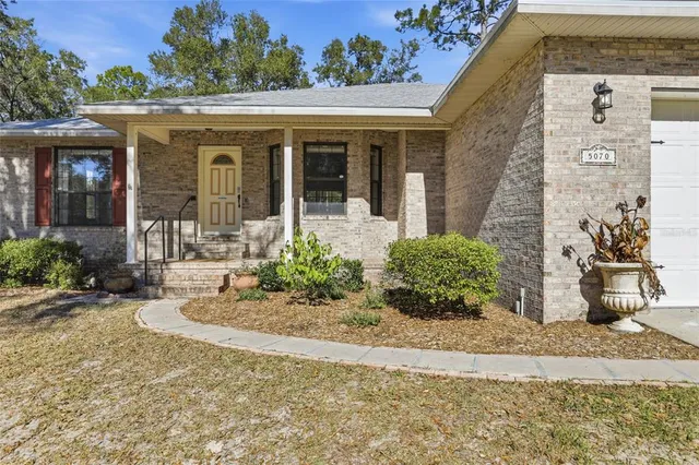 $369,900 | 5070 Northeast 52nd Place, High Springs, FL 32643