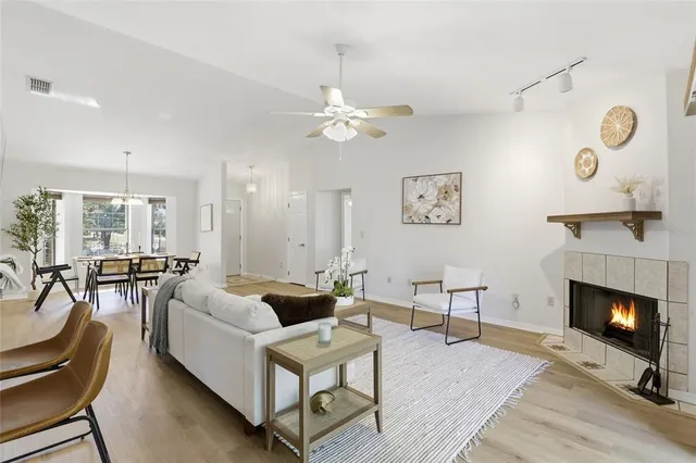 $369,900 | 5070 Northeast 52nd Place, High Springs, FL 32643