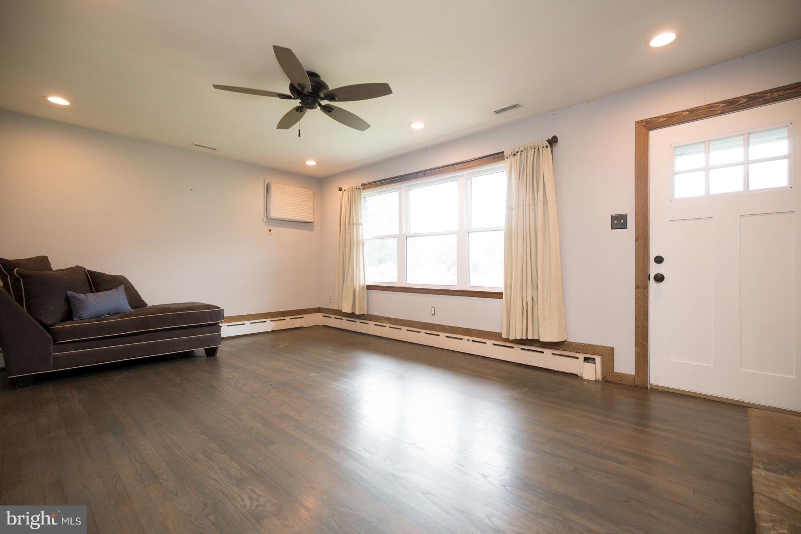 2430 Edgely Road Levittown, PA 19057 - Photo 13 of 52 Gallery Image 13