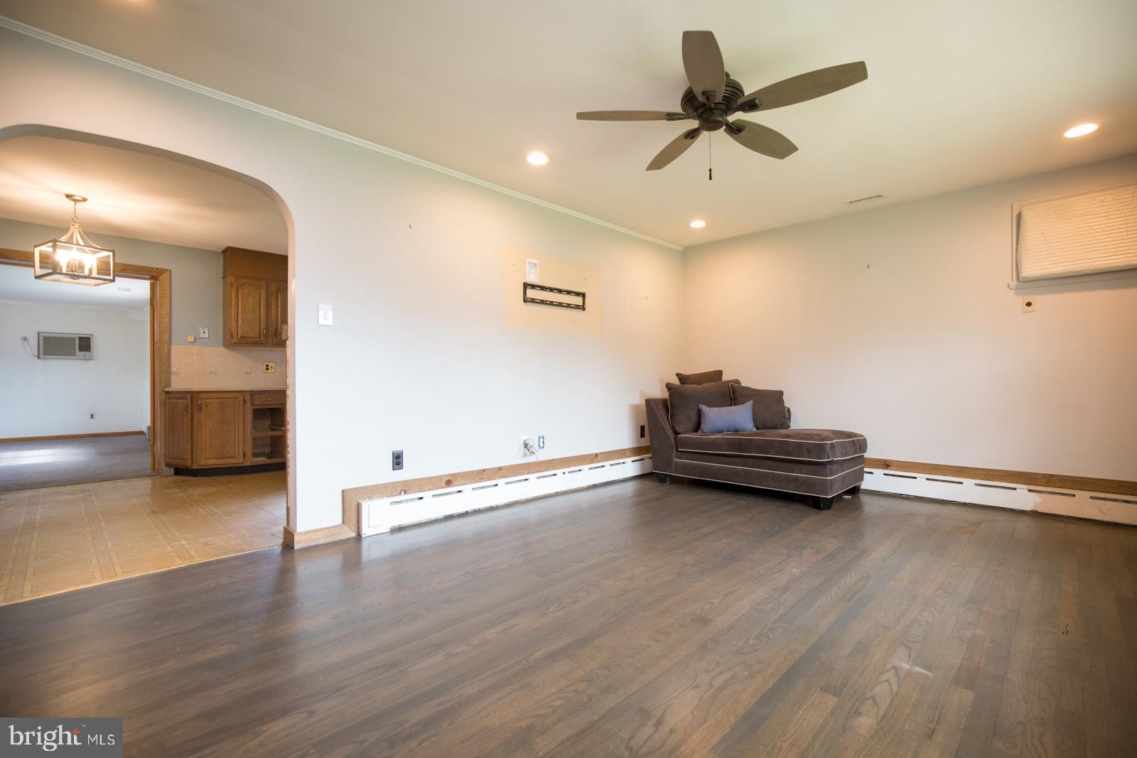 2430 Edgely Road Levittown, PA 19057 - Photo 14 of 52 Gallery Image 14