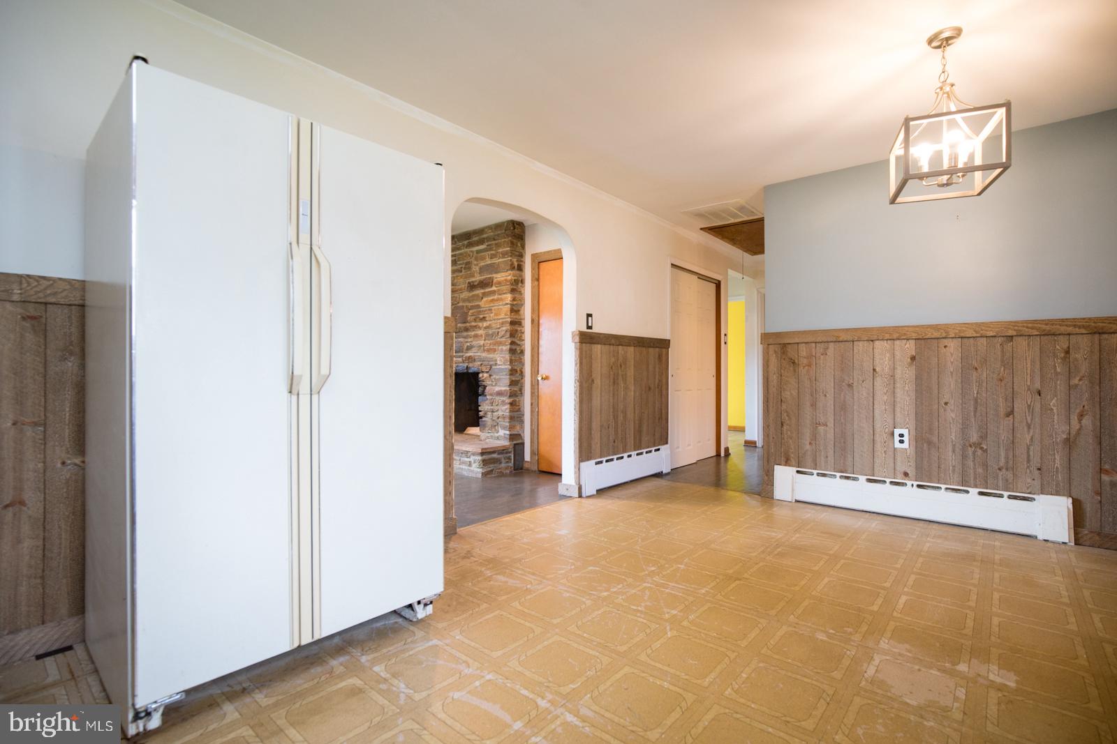 2430 Edgely Road Levittown, PA 19057 - Photo 18 of 52 Gallery Image 18