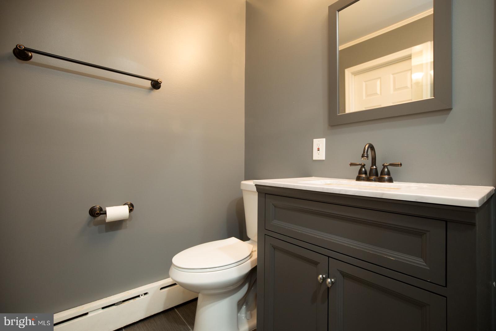 2430 Edgely Road Levittown, PA 19057 - Photo 22 of 52 Gallery Image 22