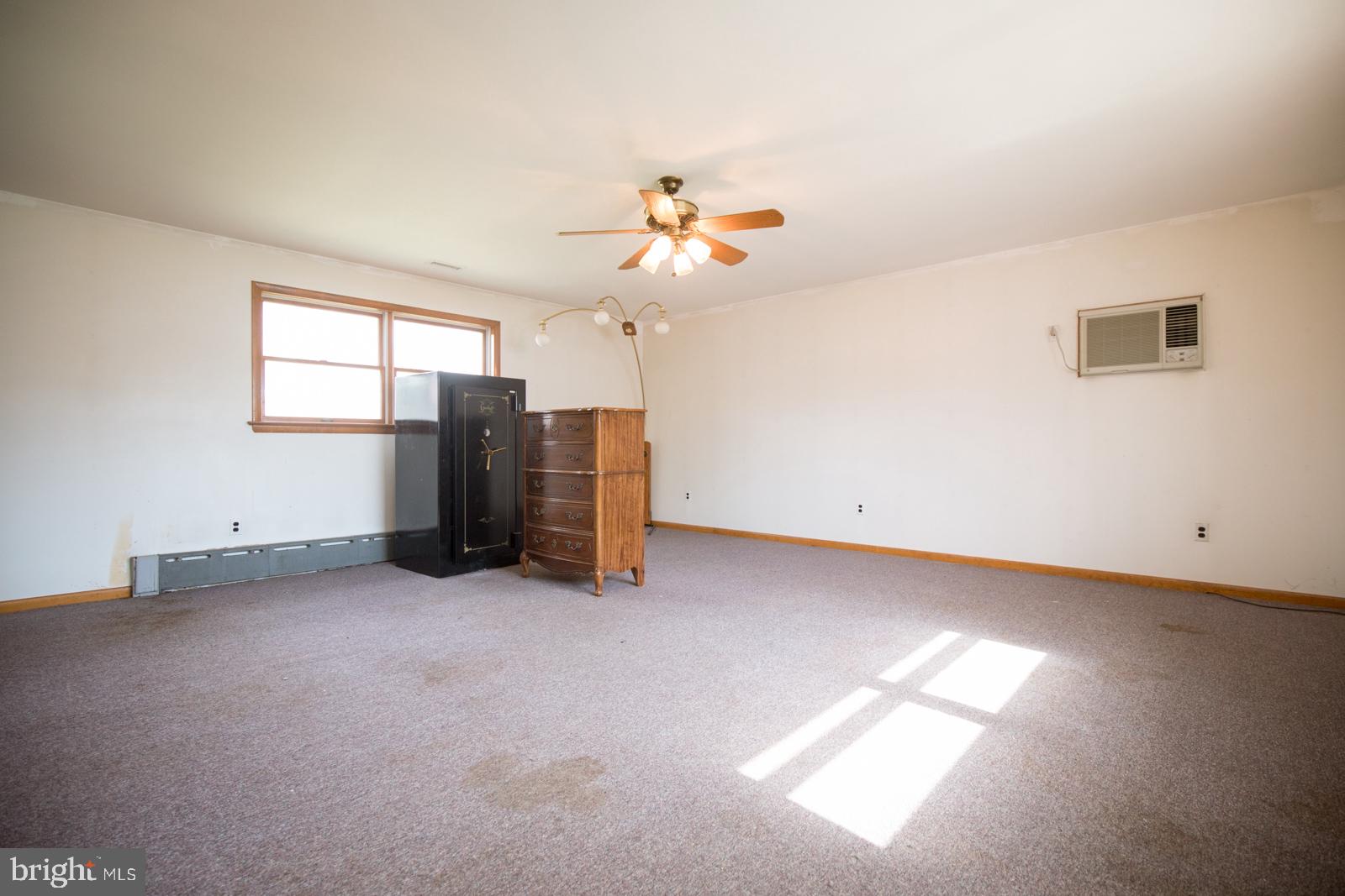 2430 Edgely Road Levittown, PA 19057 - Photo 31 of 52 Gallery Image 31