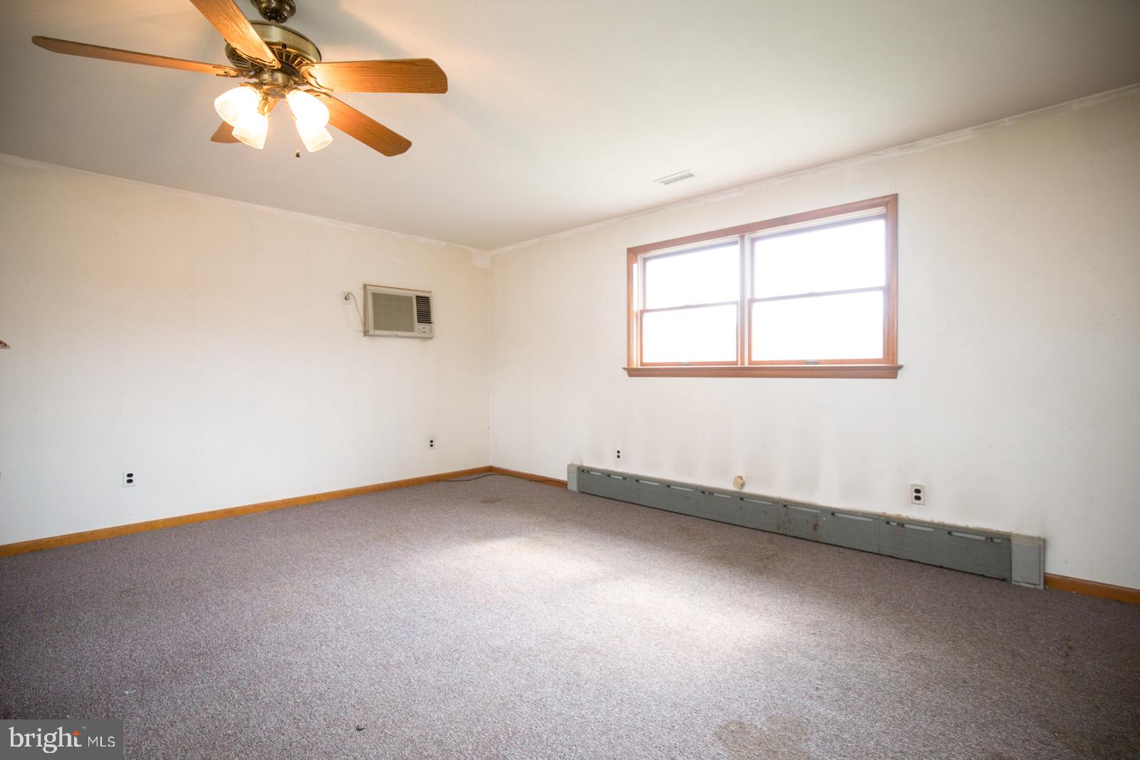 2430 Edgely Road Levittown, PA 19057 - Photo 32 of 52 Gallery Image 32