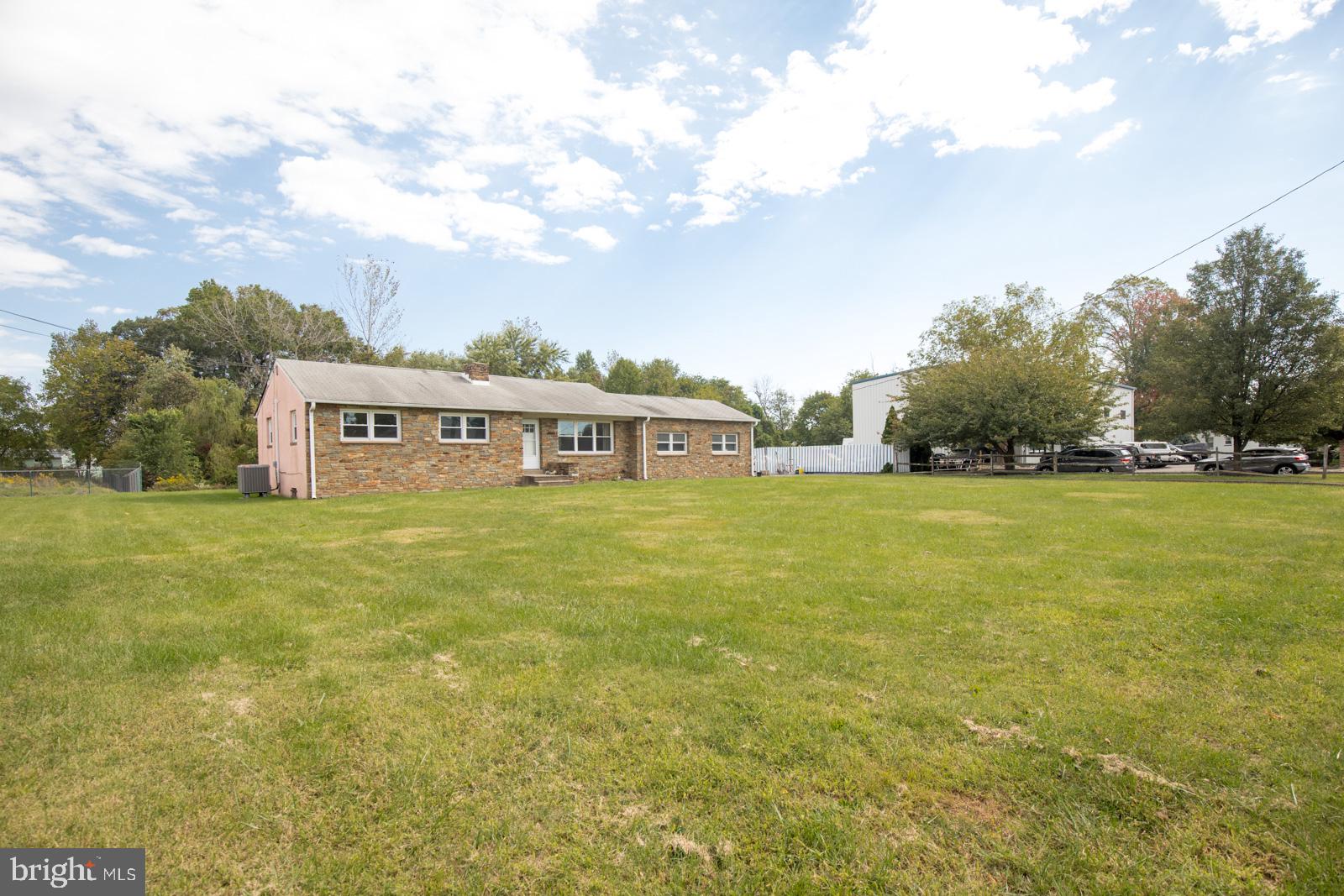 2430 Edgely Road Levittown, PA 19057 - Photo 5 of 52 Gallery Image 5