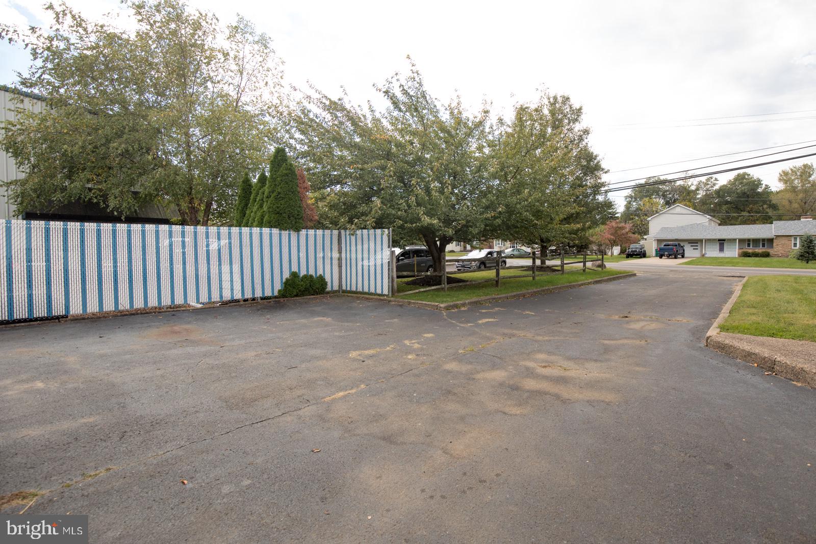 2430 Edgely Road Levittown, PA 19057 - Photo 8 of 52 Gallery Image 8