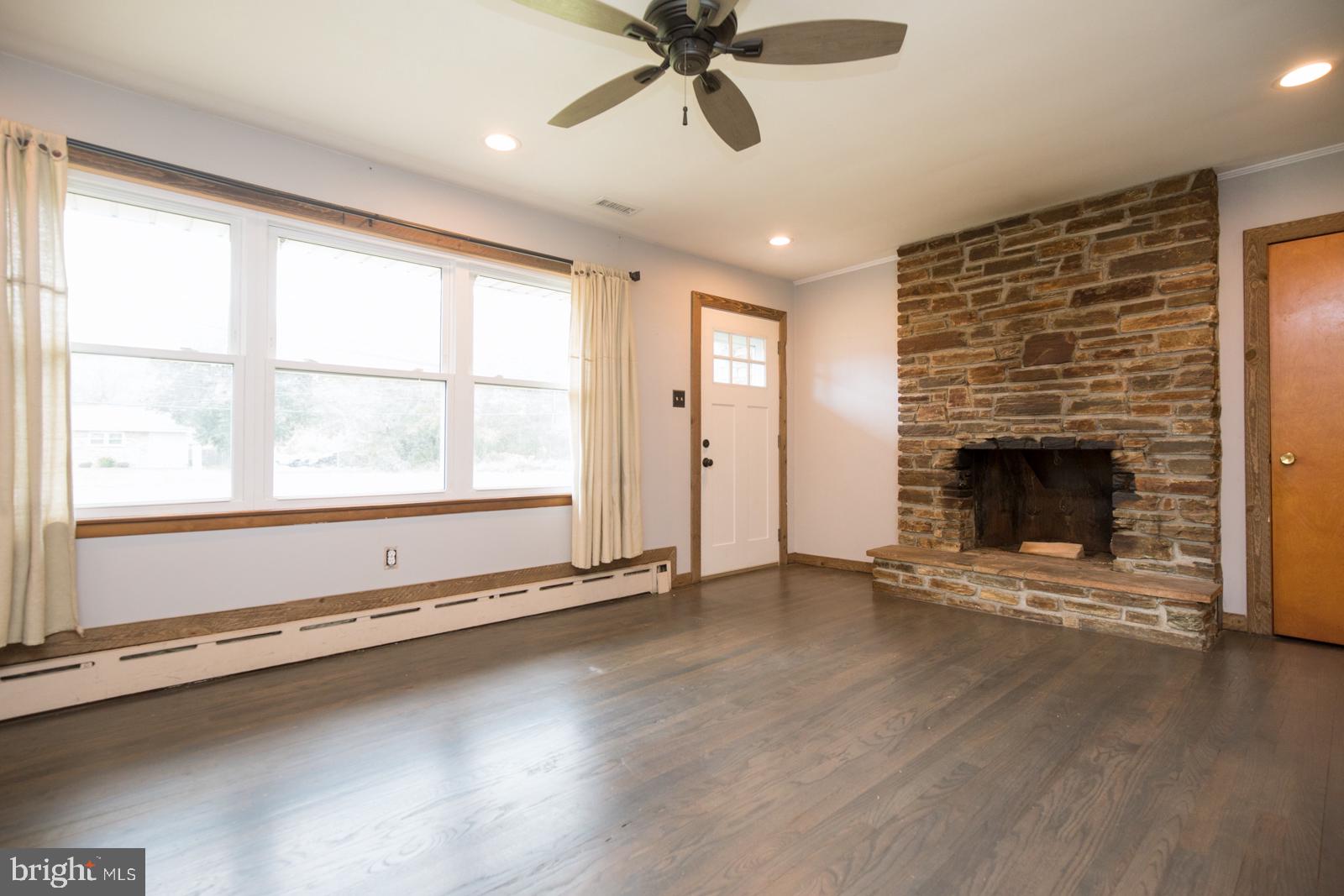 2430 Edgely Road Levittown, PA 19057 - Photo 10 of 52 Gallery Image 10