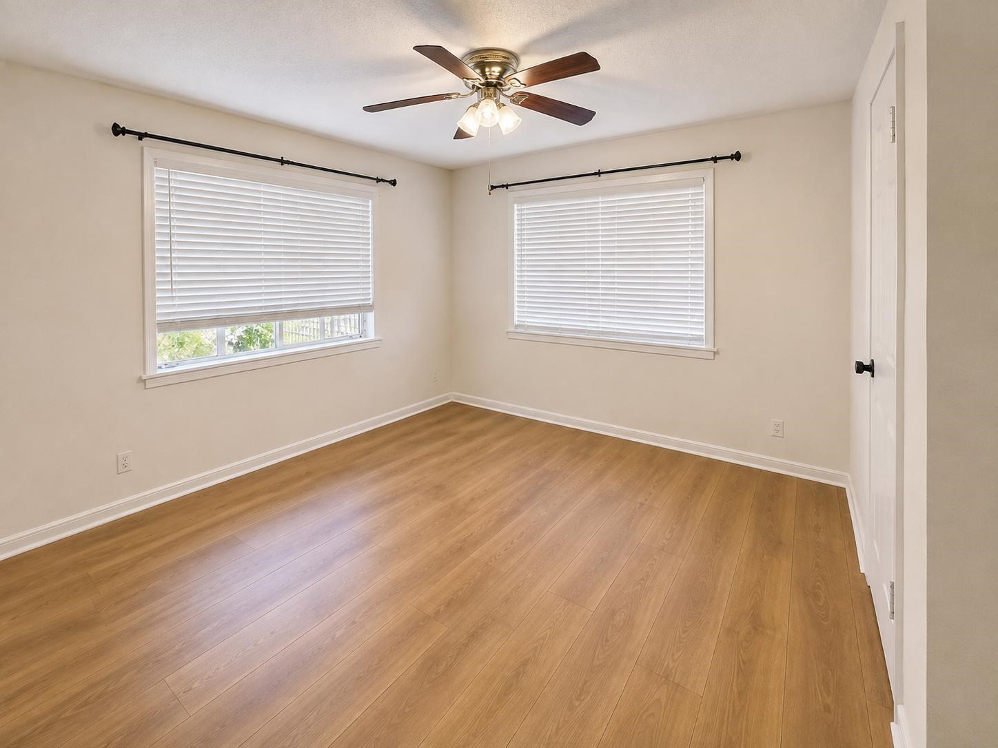 9350 Livernois Road Houston, TX 77080 - Photo 12 of 17 Gallery Image 12