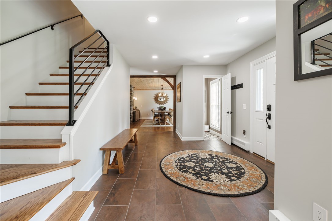 6126 Rossier Road Canandaigua Town, NY 14424 - Photo 13 of 50