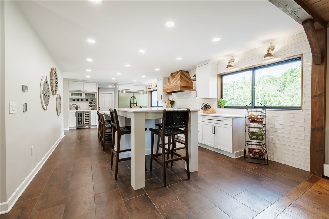 6126 Rossier Road Canandaigua Town, NY 14424 - Photo 3 of 50