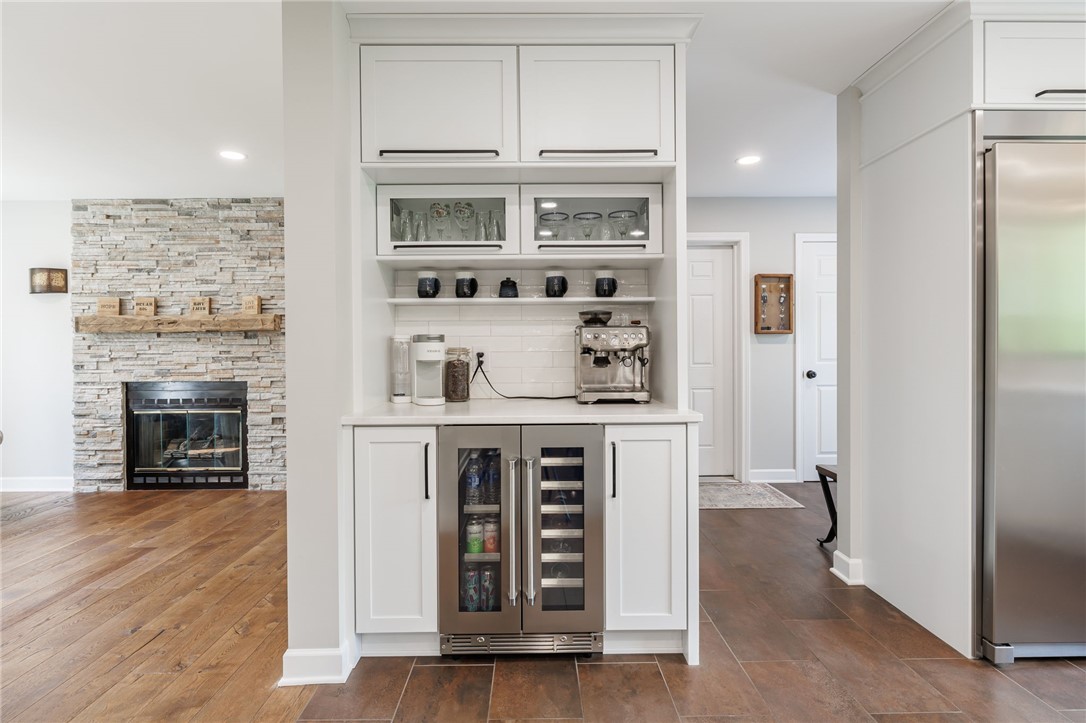 6126 Rossier Road Canandaigua Town, NY 14424 - Photo 6 of 50