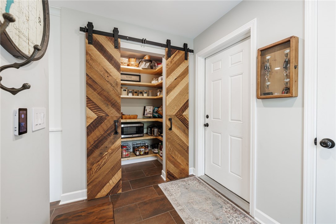 6126 Rossier Road Canandaigua Town, NY 14424 - Photo 7 of 50