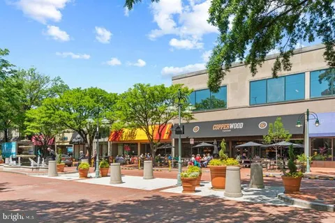 $435,000 | 3043 South Columbus Street, Unit B1, Arlington, VA 22206